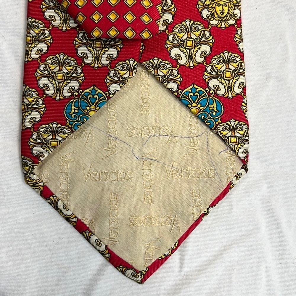Classic Versace Silk Red Background Medusa Head T… - image 3